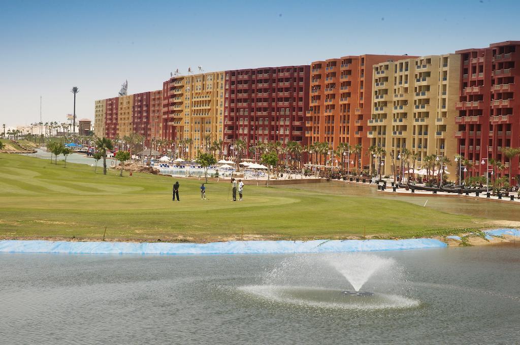 Porto Golf Marina Apartments Powered By Amer-Group Эль-Аламейн Экстерьер фото